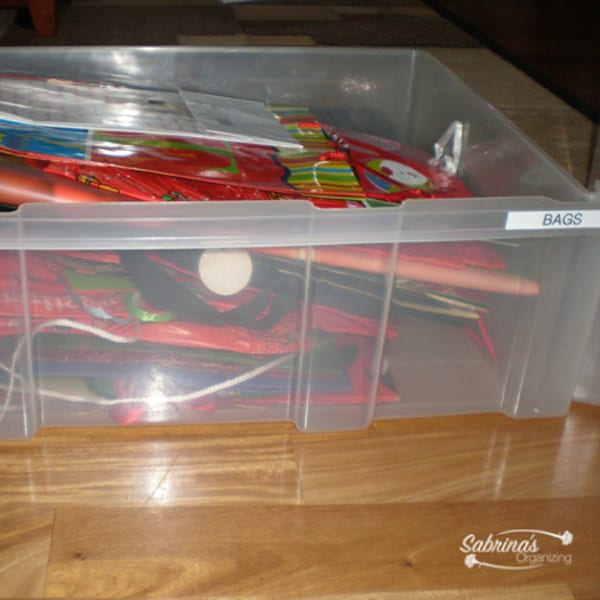 An Easy Way To Do Wrapping Paper Organizing