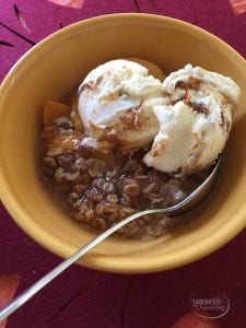 Slow Cooker Spiced Peach Crumble