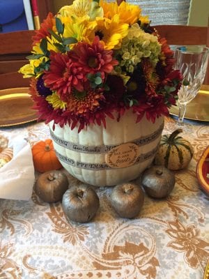 How to make an Easy DIY Holiday Centerpiece for all Seasons - Sabrinas ...