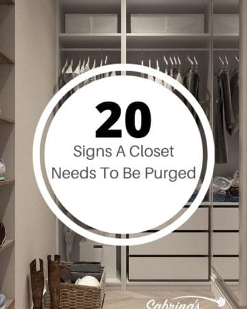 20 Signs A Closet Needs To Be Purged