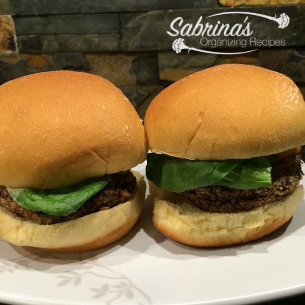 Finished Red Pepper Black Bean Sliders with buns