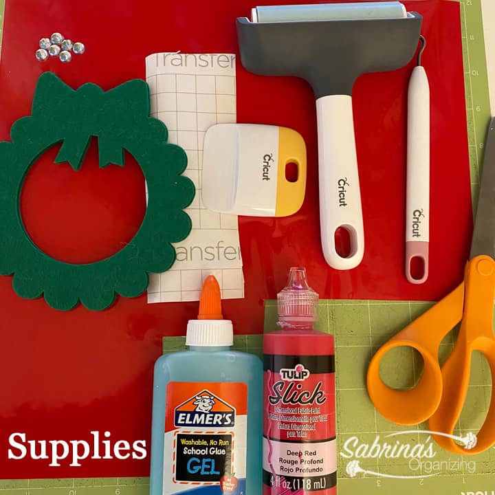 Supplies needed to make this Christmas place cards
