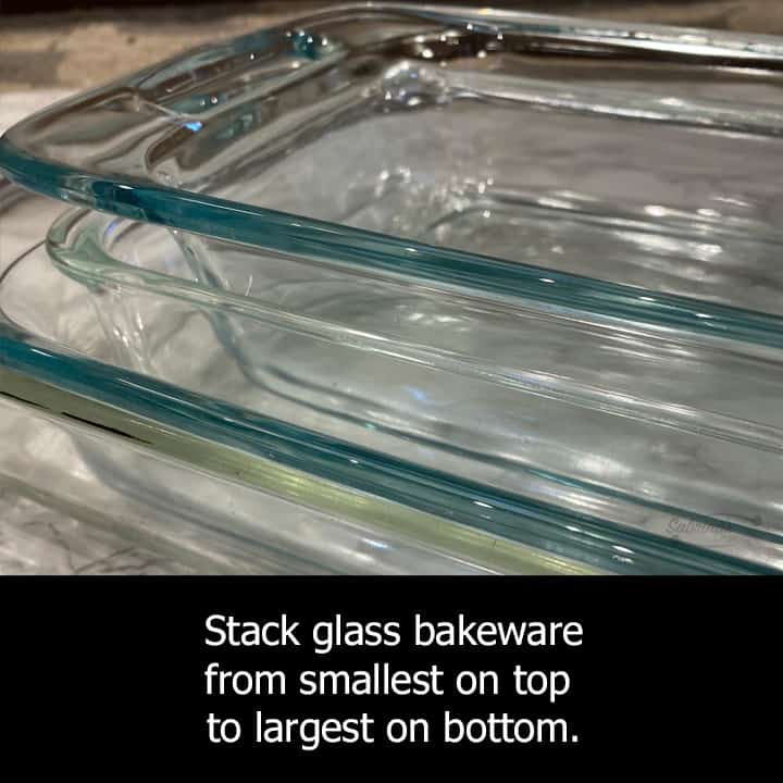 stack glass bakeware from smallest on top to largest on bottom - square image