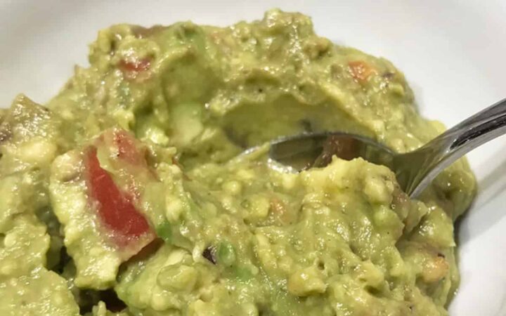 Guacamole dip in bowl