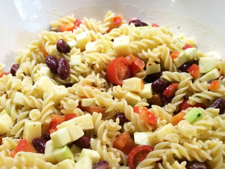 Quick and Easy Pasta Salad Recipe for a crowd in a bowl