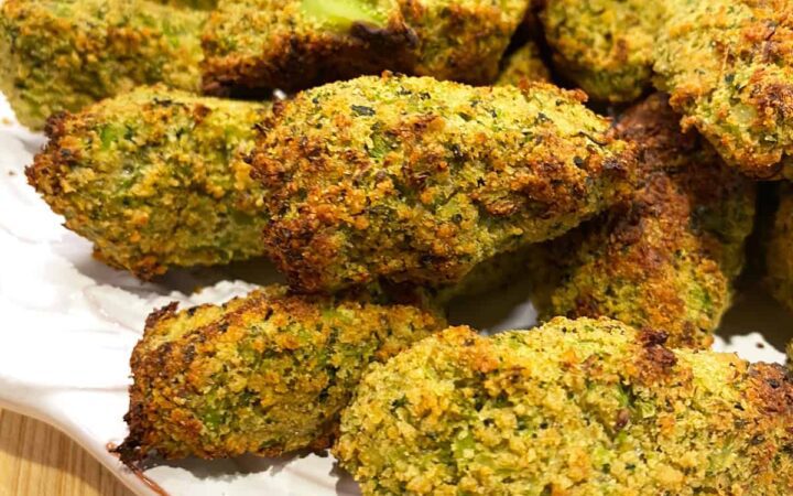 Air Fryer GF Broccoli Tots Recipe Your Family will Love on plate square image