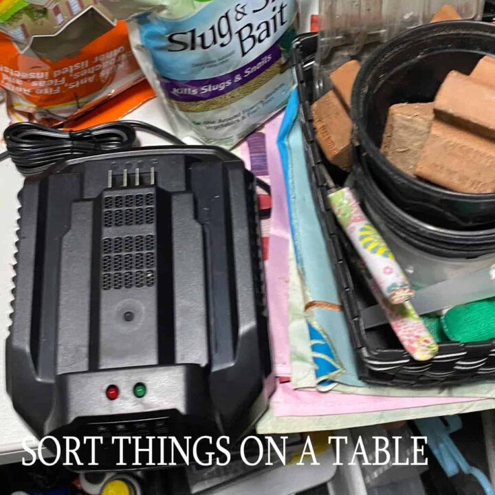 Sort things on a table