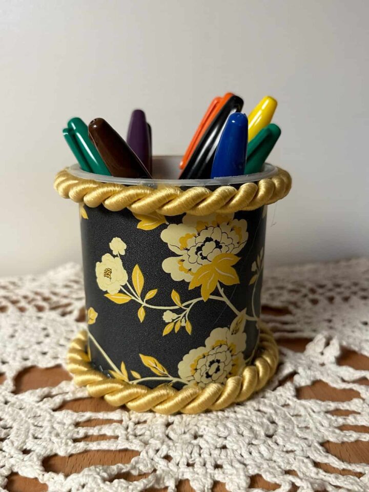 Repurposing Frosting Container turned marker bin DIY Project featured image