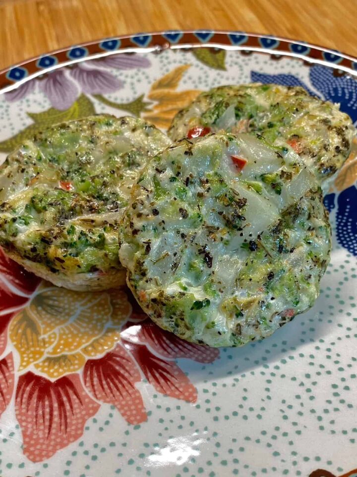 Egg white muffin recipe with broccoli featured image 2