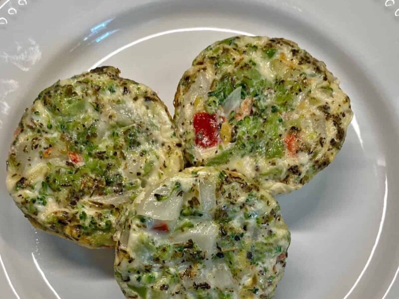 Egg white muffin recipe with broccoli square image