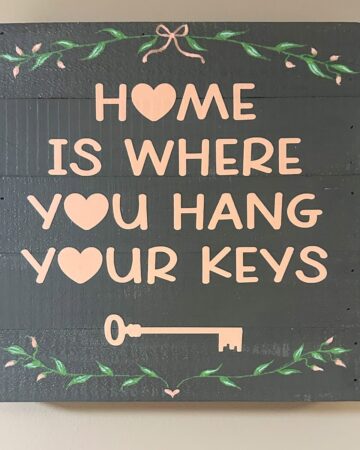 Hanging Wood Sign to Hide Key - DIY Project square image