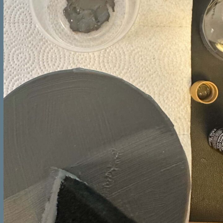 painted the green lid with two coats of gray acrylic paint