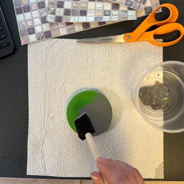painted the lid gray square image
