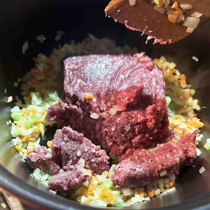 Ground beef in the sauce pan - square image